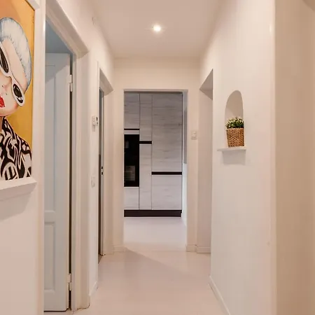 Apartment Gallery Art In San Frediano *